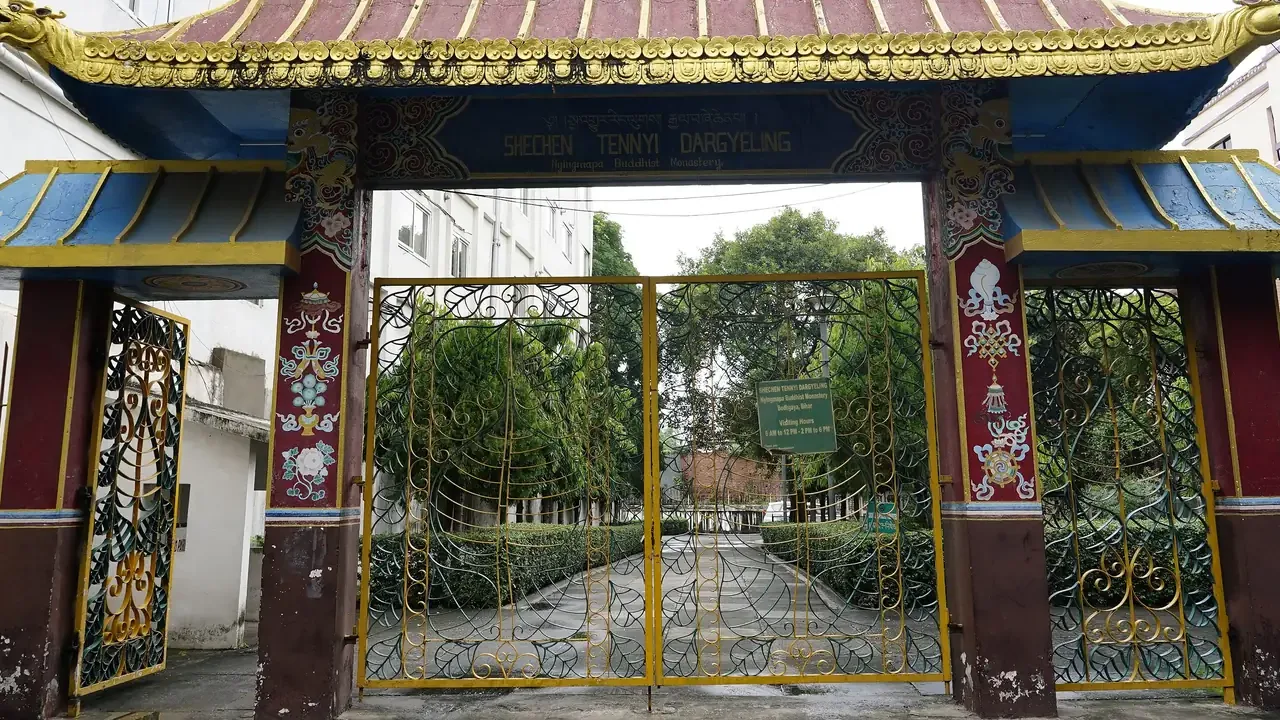 Varanasi Prayagraj Bodhgaya Ayodhya Tour