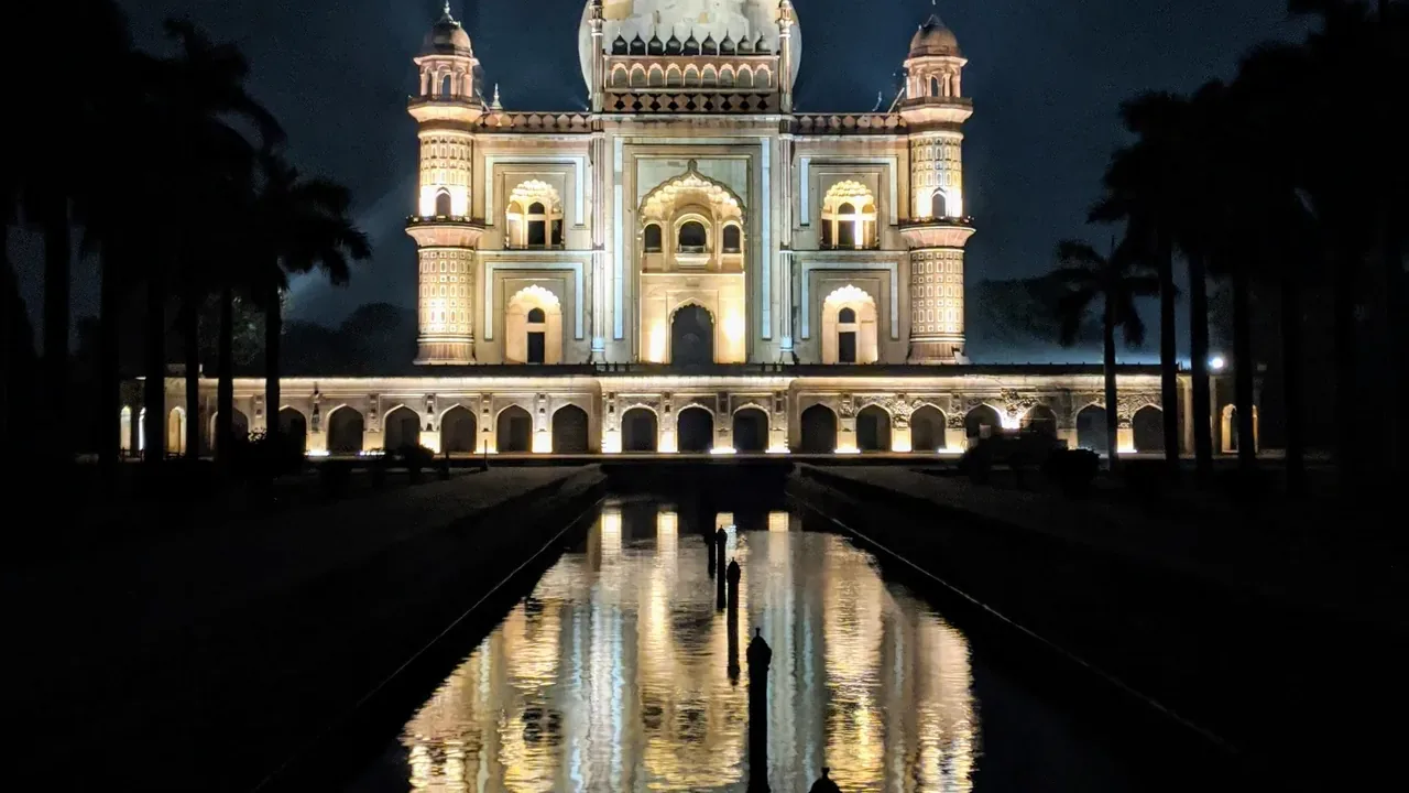 Delhi Tourism Guide