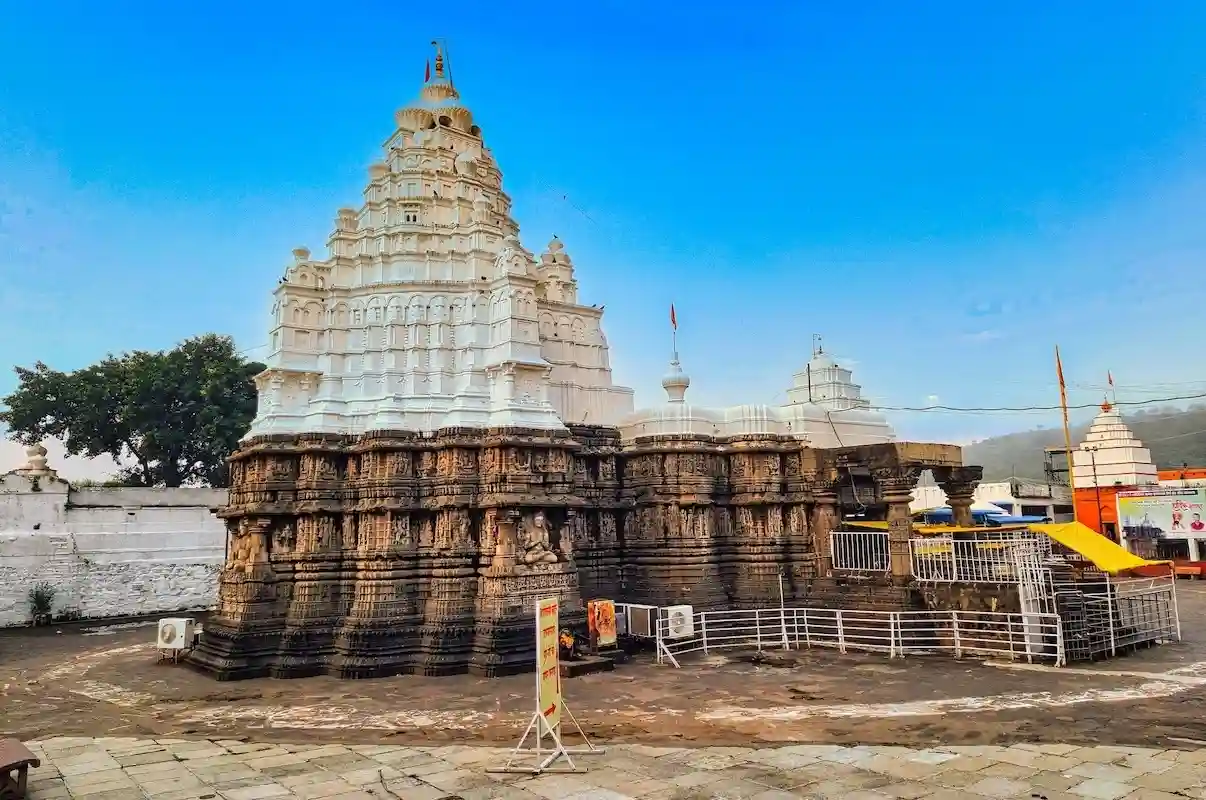 5 Jyotirlingas in Maharashtra - Importance, Locations, Timings